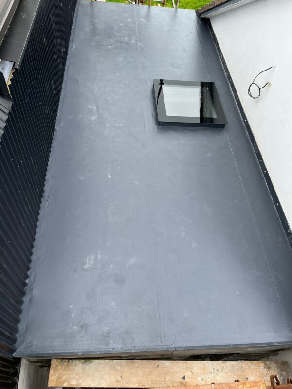 Flat Rooflight <span>1100 x 800mm</span> - Image 7